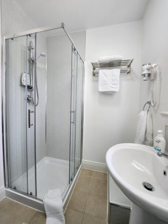 דבלין Bella Room With Free Minibar Tea&Coffee מראה חיצוני תמונה